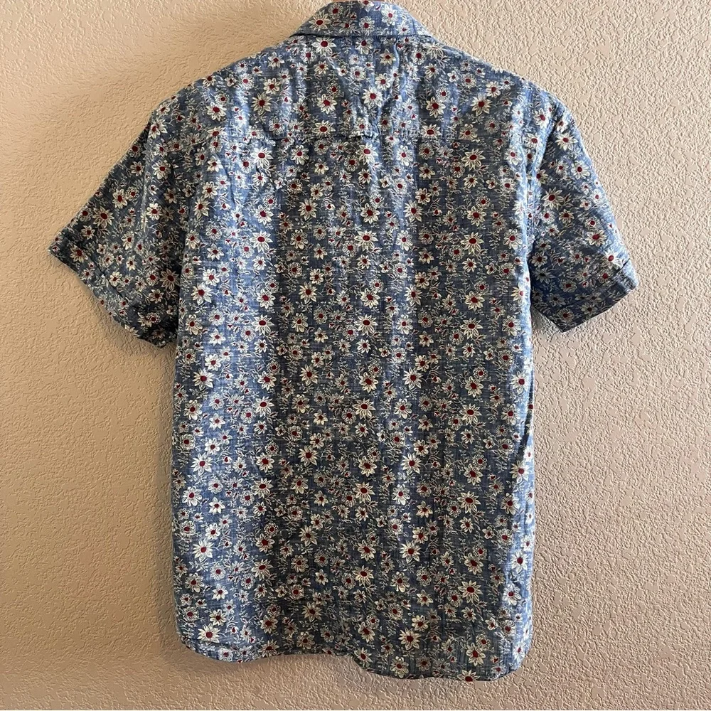 Thread & Cloth Floral Button Down Shirt Size Medium NWT - Picture 9 of 9